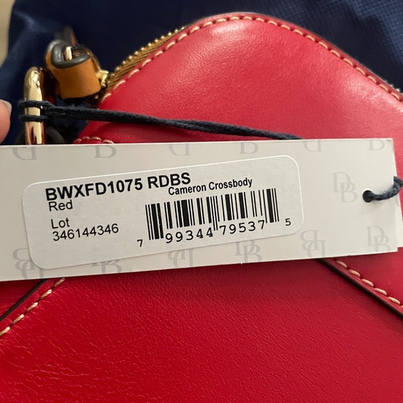 Red Cameron crossbody Dooney & Bourke - Picture 6 of 9